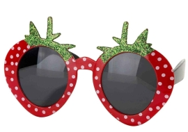 Talking Tables Decorative glasses, Strawberry, England