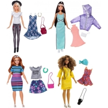 Set Barbie Fashionista with clothes, as. [FJF67]
