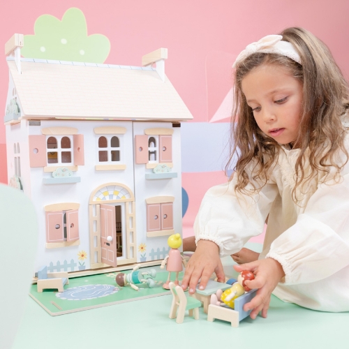 Dollhouse with furniture New Classic Toys (07307) / Doll House № 2 Kids Republic Dollhouse with furniture New Classic Toys (07307) / Doll House № 2