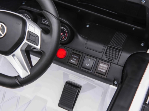 Детский электрический игрушечный автомобиль Mercedes-Benz G63 белого цвета, ROLLZONE (70680) / Электромобили № 9 Kids Republic Детский электрический игрушечный автомобиль Mercedes-Benz G63 белого цвета, ROLLZONE (70680) / Электромобили № 9