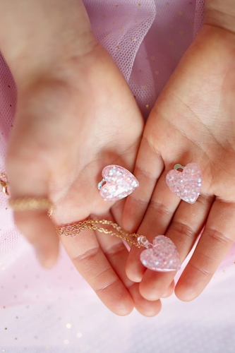 Намисто Блискучі серця в асортименті, Great Pretenders (90418) / Все для свята № 4