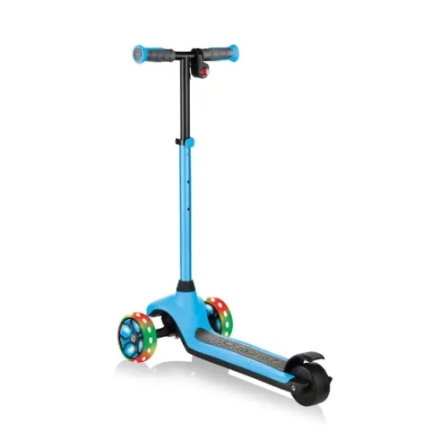 Электросамокат GLOBBER серии E-MOTION 4 голубой, колеса с подсветкой, 50кг, 6+, 3 колеса, Globber (755-101) / Самокаты № 2 Kids Republic Электросамокат GLOBBER серии E-MOTION 4 голубой, колеса с подсветкой, 50кг, 6+, 3 колеса, Globber (755-101) / Самокаты № 2