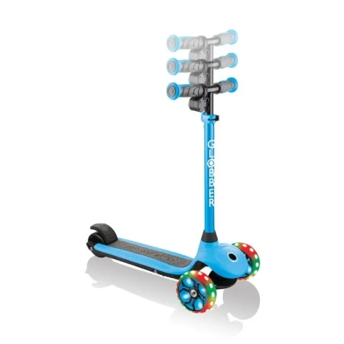 Электросамокат GLOBBER серии E-MOTION 4 голубой, колеса с подсветкой, 50кг, 6+, 3 колеса, Globber (755-101) / Самокаты № 4 Kids Republic Электросамокат GLOBBER серии E-MOTION 4 голубой, колеса с подсветкой, 50кг, 6+, 3 колеса, Globber (755-101) / Самокаты № 4