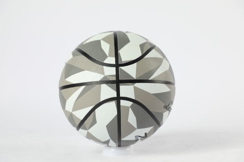 Баскетбольный мяч LAMBORGHINI, серый, р.7 (31672) / Мячи игровые № 4 Kids Republic Баскетбольный мяч LAMBORGHINI, серый, р.7 (31672) / Мячи игровые № 4