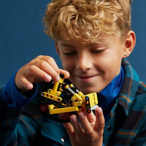 Constructor LEGO Heavy Duty Bulldozer (42163) / Constructors № 3 Kids Republic Constructor LEGO Heavy Duty Bulldozer (42163) / Constructors № 3