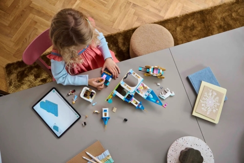 Конструктор LEGO Замок Золушки и карета (43275) / Конструкторы № 9 Kids Republic Конструктор LEGO Замок Золушки и карета (43275) / Конструкторы № 9