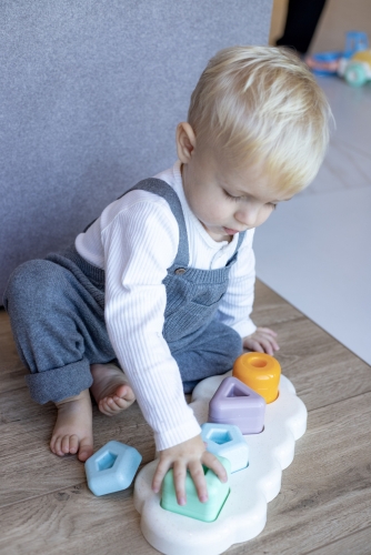 ECO Игрушка-сортер Магические фигурки, ELFIKI (97839) / Сортеры и пирамидки № 5 Kids Republic ECO Игрушка-сортер Магические фигурки, ELFIKI (97839) / Сортеры и пирамидки № 5