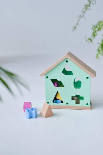 Toy House, ELFIKI (97310) / Sorters and Pyramids № 2 Kids Republic Toy House, ELFIKI (97310) / Sorters and Pyramids № 2