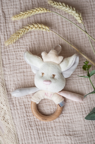 Игрушка - погремушка с деревянным грызунцем эльфик Айли, ELFIKI (04852) / Погремушки № 2 Kids Republic Игрушка - погремушка с деревянным грызунцем эльфик Айли, ELFIKI (04852) / Погремушки № 2