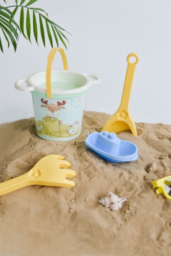 Набір для піску Ельфікі та друзі, ELFIKI (98010) / Для пісочниці № 3 Kids Republic Набір для піску Ельфікі та друзі, ELFIKI (98010) / Для пісочниці № 3