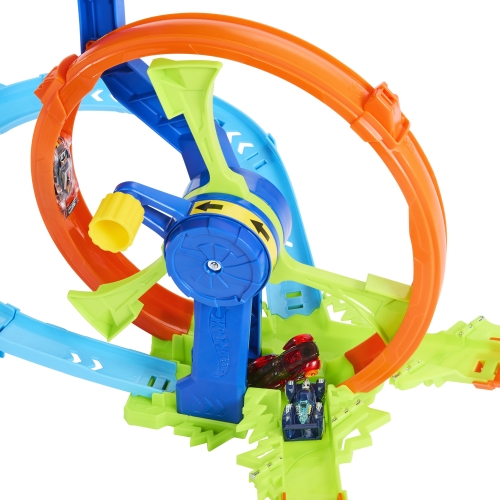 Игровой набор Гонки на виражах Hot Wheels, Mattel (66357) / Игровые наборы № 3 Kids Republic Игровой набор Гонки на виражах Hot Wheels, Mattel (66357) / Игровые наборы № 3