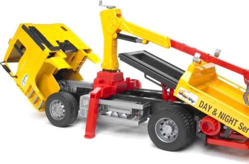 Набор игрушечных. Эвакуатор MAN TGA и джип, Bruder (27506) / Игрушки № 4 Kids Republic Набор игрушечных. Эвакуатор MAN TGA и джип, Bruder (27506) / Игрушки № 4