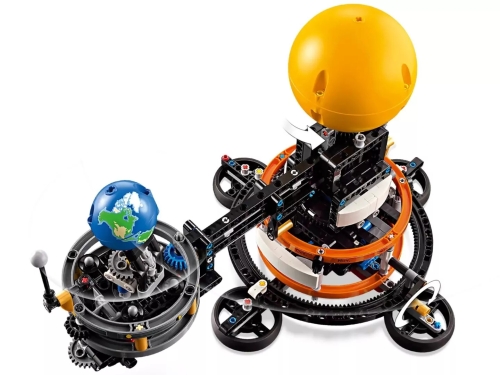 Конструктор Земля та Місяць на орбіті, Lego (84133) / Іграшки № 2