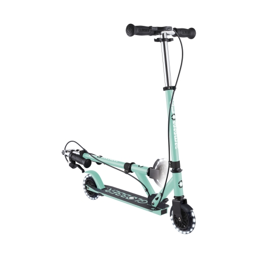 GLOBBER scooter of the FLOW ELEMENT JUNIOR LIGHTS series, mint, wheels with lights. 50 kg 3+ (729-206) / Balance Bikes № 8 Kids Republic GLOBBER scooter of the FLOW ELEMENT JUNIOR LIGHTS series, mint, wheels with lights. 50 kg 3+ (729-206) / Balance Bikes № 8