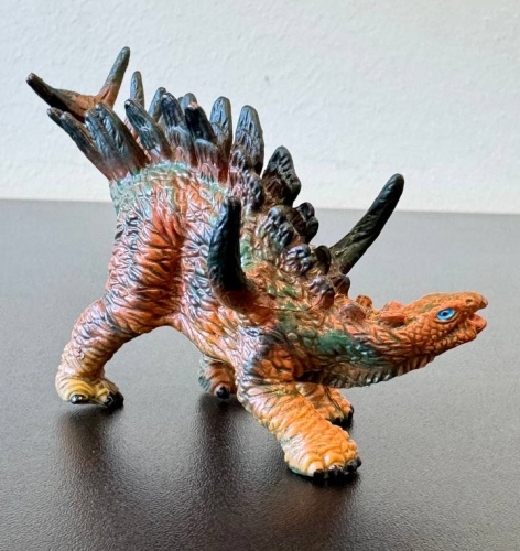 Кентозавр з блакитиними очима, Dino Toys (57600) / Фігурки № 3 Kids Republic Кентозавр з блакитиними очима, Dino Toys (57600) / Фігурки № 3