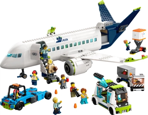LEGO Passenger Airplane (60367) / Constructors № 2