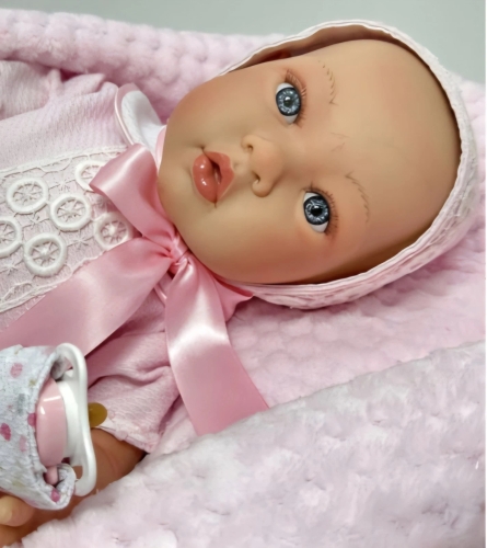 Кукла Сюзетт Reborn премиум, 48см, Nines d`Onil (02527) / Куклы № 2 Kids Republic Кукла Сюзетт Reborn премиум, 48см, Nines d`Onil (02527) / Куклы № 2