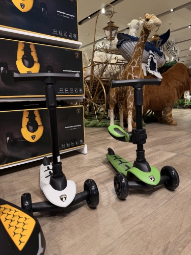 Дитячий 3-колісний самокат LAMBORGHINI 2 в 1, сірий (12299) / Самокати № 3 Kids Republic Дитячий 3-колісний самокат LAMBORGHINI 2 в 1, сірий (12299) / Самокати № 3