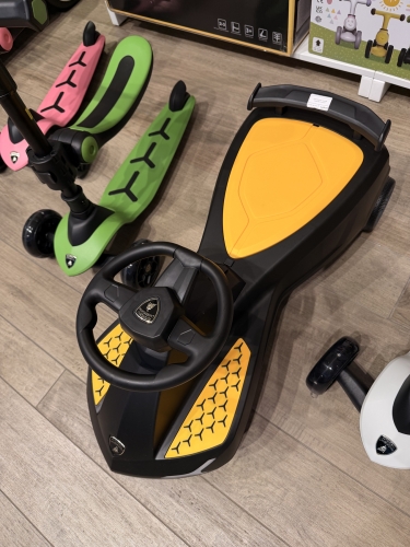 Толокар LAMBORGHINI жовтий (11742) / Толокари і каталки № 5 Kids Republic Толокар LAMBORGHINI жовтий (11742) / Толокари і каталки № 5
