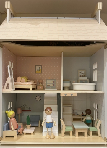 Dollhouse with furniture New Classic Toys (07307) / Doll House № 5 Kids Republic Dollhouse with furniture New Classic Toys (07307) / Doll House № 5