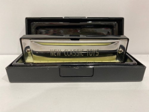 Детский музыкальный инструмент New Classic Toys Губная гармошка / Музыкальные игрушки № 7 Kids Republic Детский музыкальный инструмент New Classic Toys Губная гармошка / Музыкальные игрушки № 7