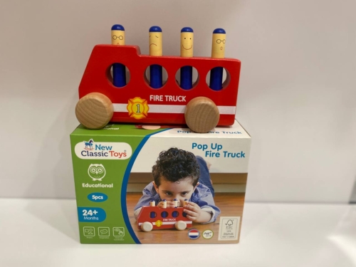 Іграшка Пожежна машина New Classic Toys / Іграшковий транспорт № 7 Kids Republic Іграшка Пожежна машина New Classic Toys / Іграшковий транспорт № 7