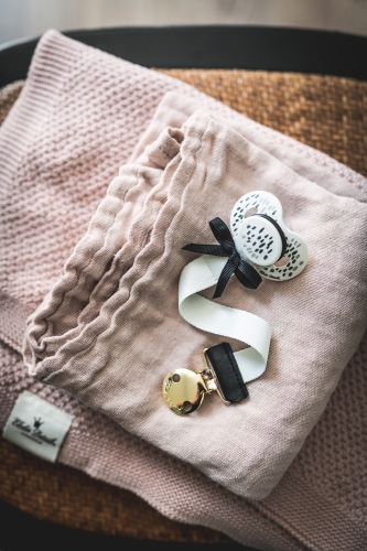 Ремешок с клипсой для пустышки Precious Preppy, Elodie Details™ / Пустышки № 2 Kids Republic Ремешок с клипсой для пустышки Precious Preppy, Elodie Details™ / Пустышки № 2