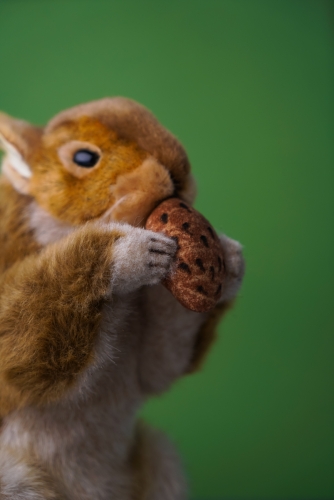 Мягкая игрушка Рыжая белка, H. 22 см, HANSA (3745) / Мягкие игрушки № 4